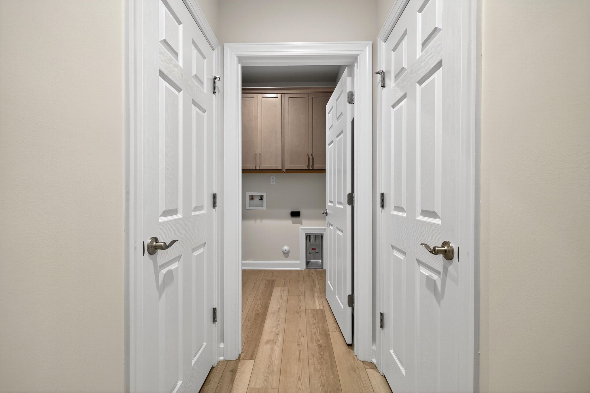 15-web-or-mls-3002Plymouthpl015