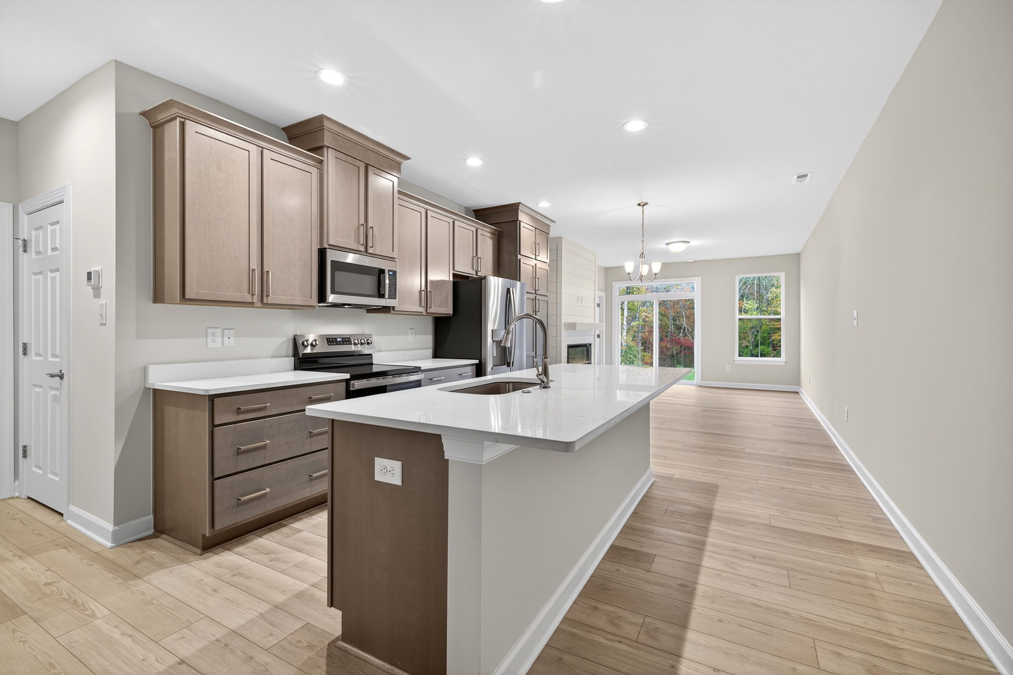 2-web-or-mls-3002Plymouthpl002