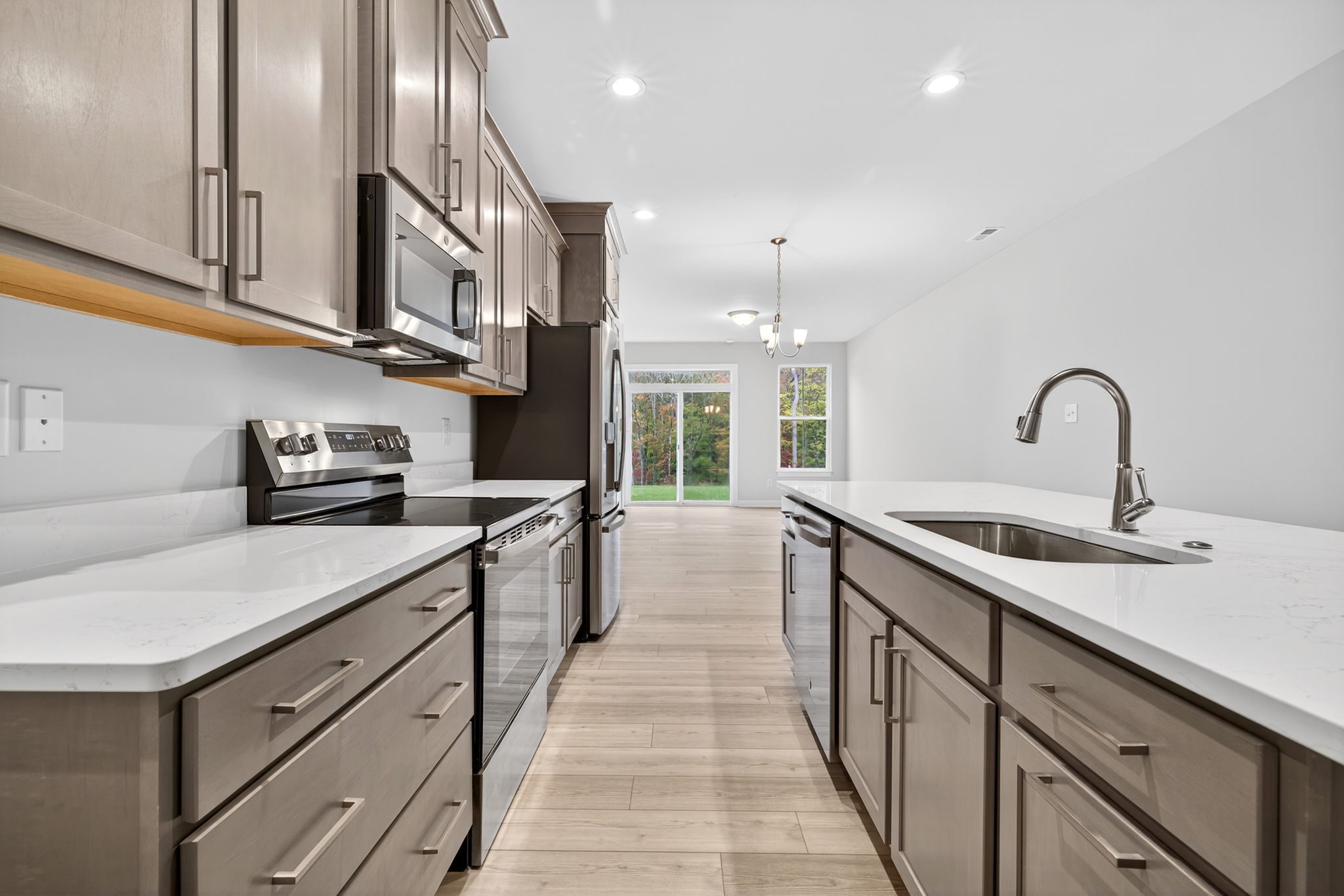 3-web-or-mls-3002Plymouthpl003